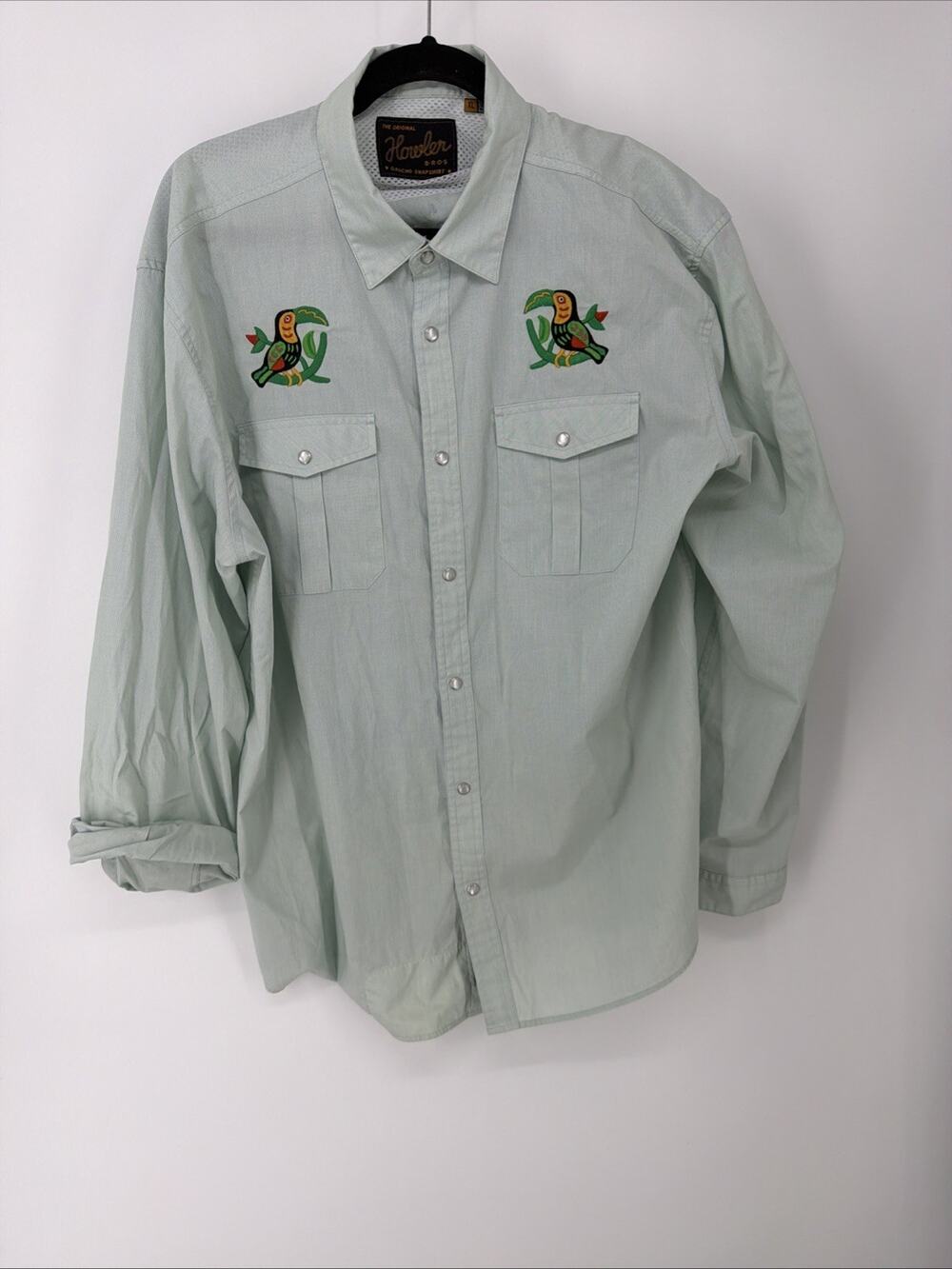 Howler Bros Men's XL Green Long Sleeve Snap Shirt Pockets Embroidered Toucan